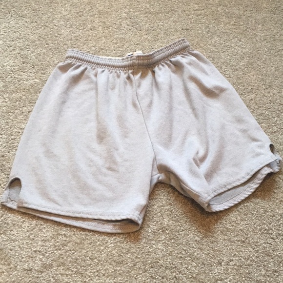 Shorts - Picture 2 of 3
